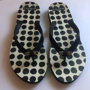 Coach B&W Polka Dot Flip Flops 9/10 NEW